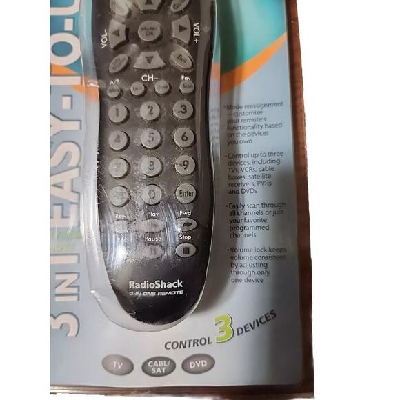 Radio Shack 3 in 1 Easy to Use Universal Remote Control New In Packaging - Picture 4 of 6